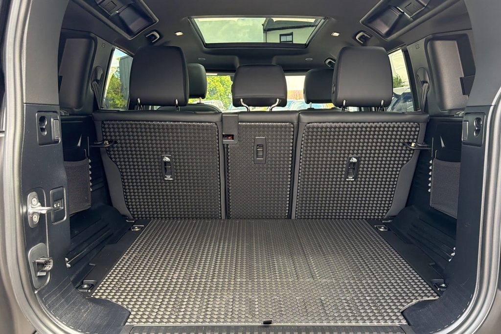 Land Rover Defender 110 D350 110 X-dynamic Hse Green #10