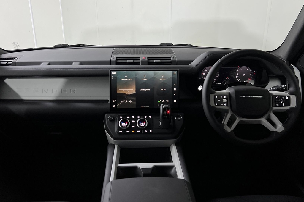 Land Rover Defender 3.0 D250 Hard Top X-dynamic Se 3 Seat Black #9