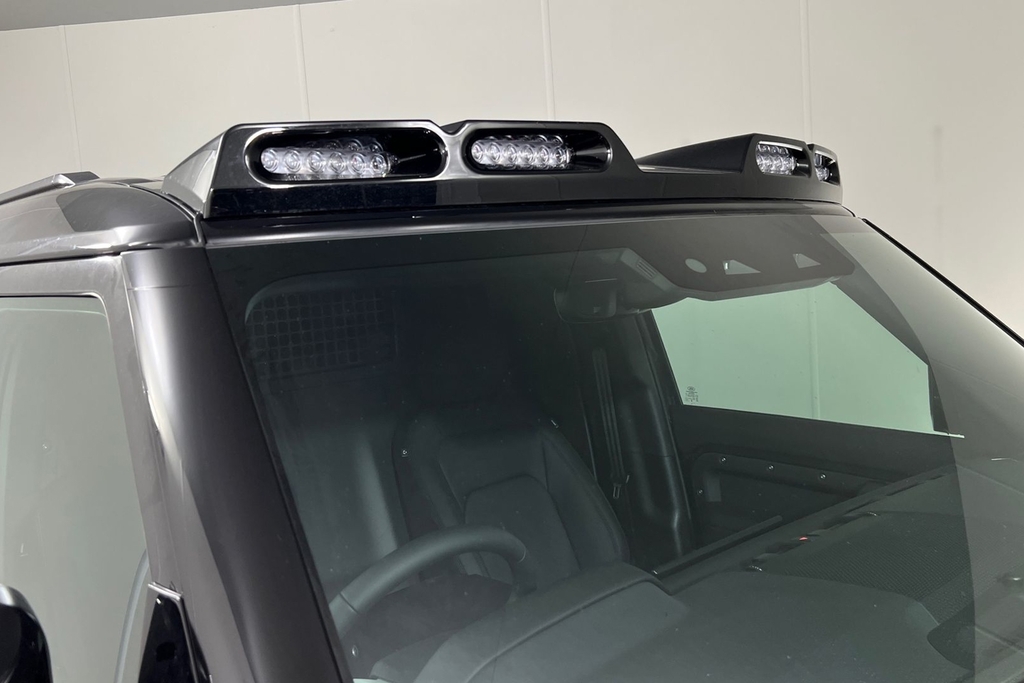 Land Rover Defender 3.0 D250 Hard Top X-dynamic Se 3 Seat Black #29