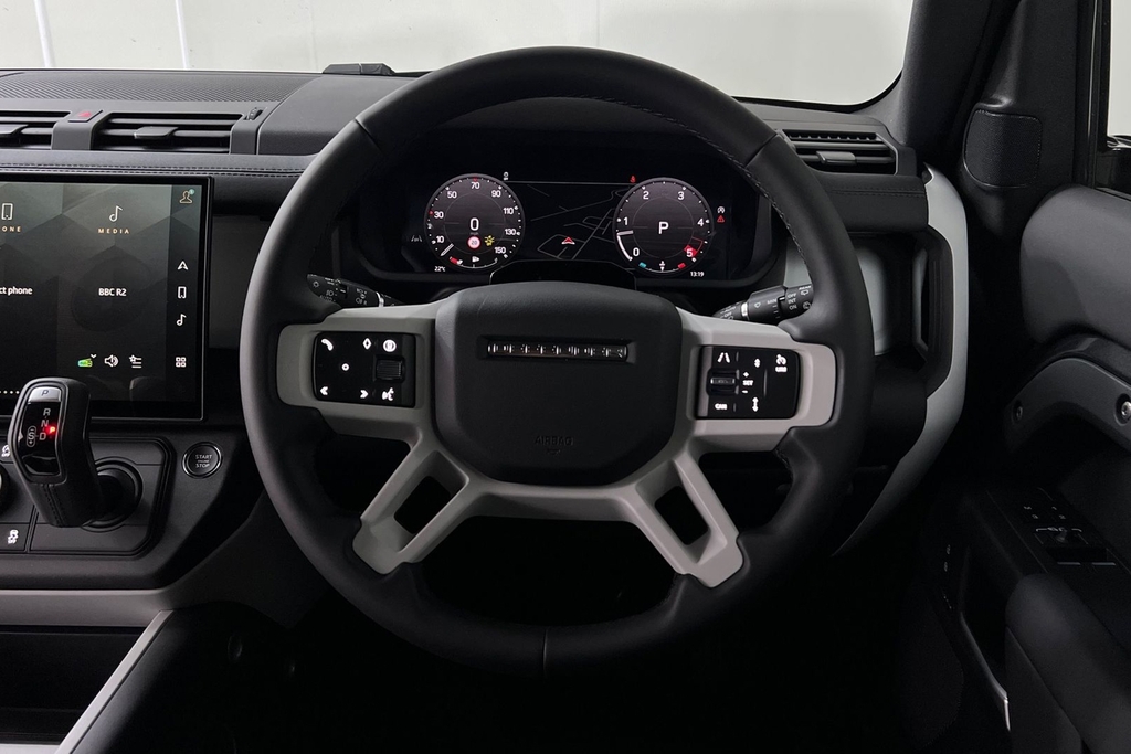 Land Rover Defender 3.0 D250 Hard Top X-dynamic Se 3 Seat Black #15