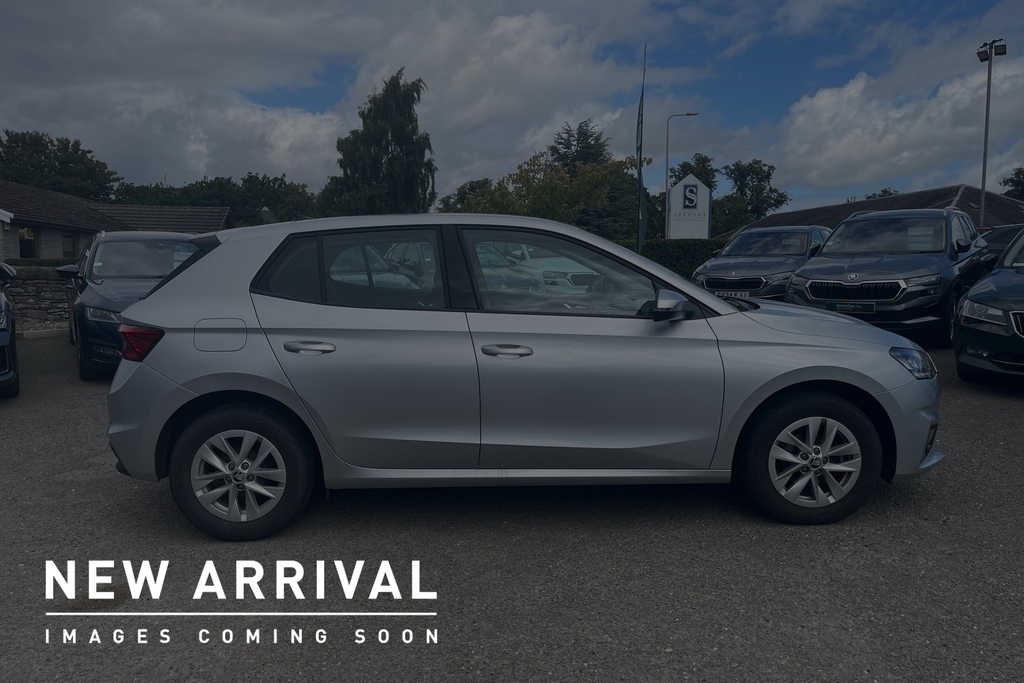 Skoda Fabia 1.0 Mpi 80 Se Comfort Silver #4