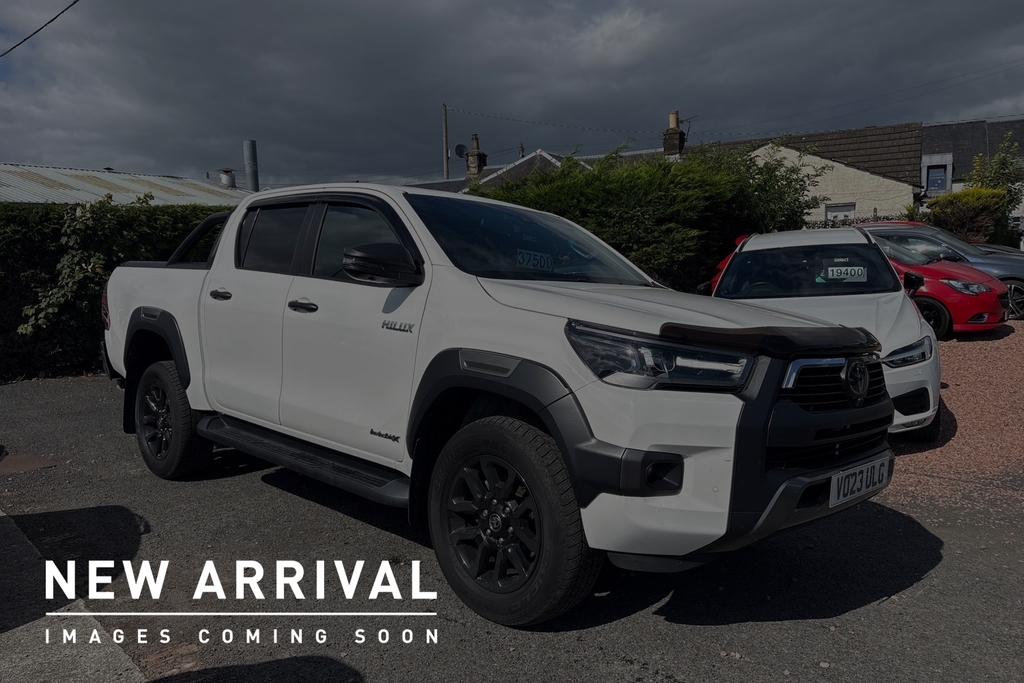 Toyota HILUX 2.8 D-4d Invincible X 4Wd Euro 6 Ss White