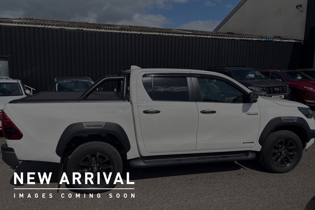 Toyota HILUX 2.8 D-4d Invincible X 4Wd Euro 6 Ss White #4