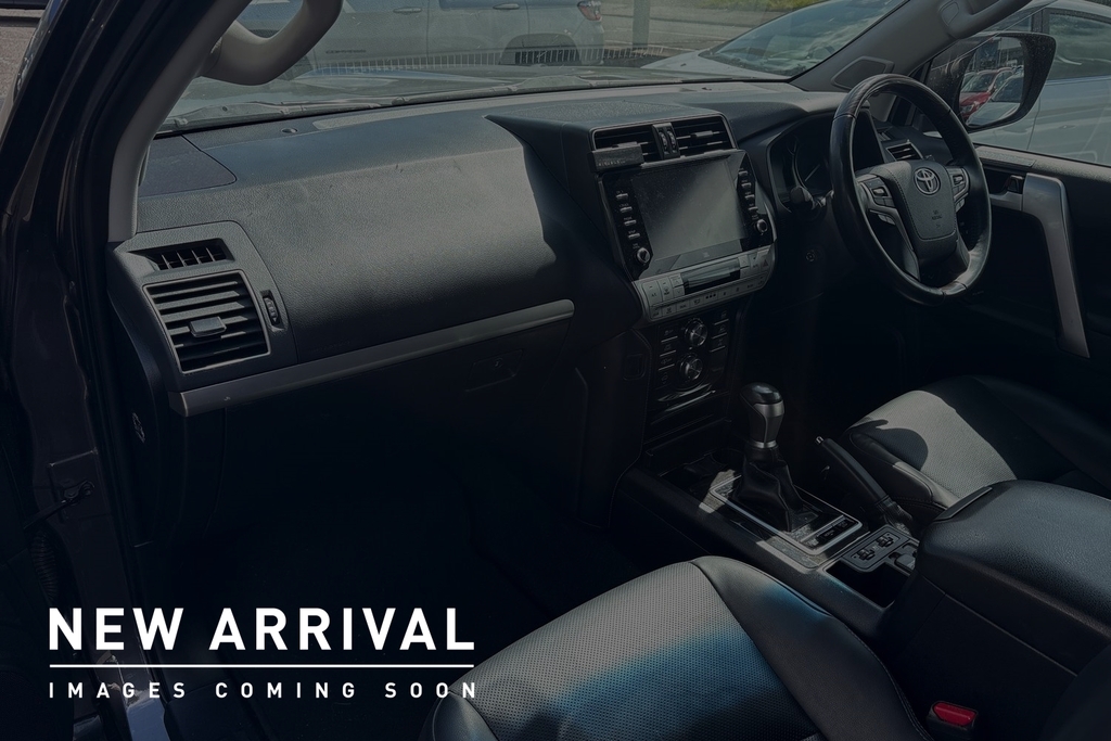 Toyota Land Cruiser 2.8D Invincible 4Wd Euro 6 Ss 7 Seat Grey #2