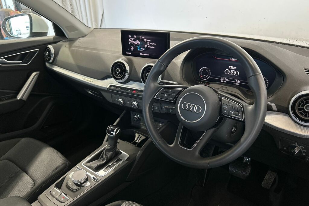 Audi Q2 Sport 35 Tfsi 150 Ps S Tronic White #6