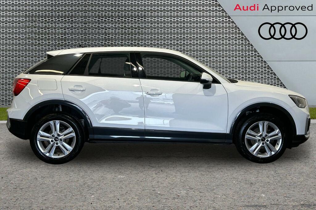 Audi Q2 Sport 35 Tfsi 150 Ps S Tronic White #4