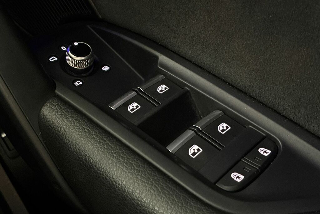 Audi Q5 3.0 Tdi V6 S Line Plus Suv S Tronic Qua Black #28