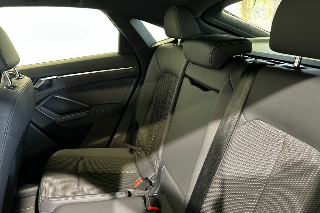 Audi Q3 40 Tfsi Quattro S Line S Tronic Black #9