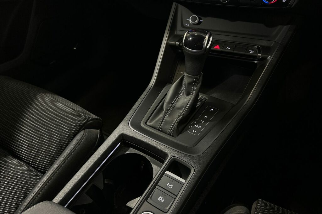 Audi Q3 40 Tfsi Quattro S Line S Tronic Black #23