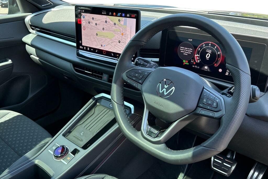 Volkswagen T-Roc 1.5 Etsi 150 R-line Dsg Black #6