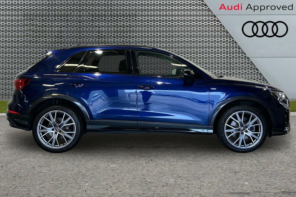 Audi Q3 Black Edition 40 Tdi Quattro 193 Ps S Tronic Blue #4
