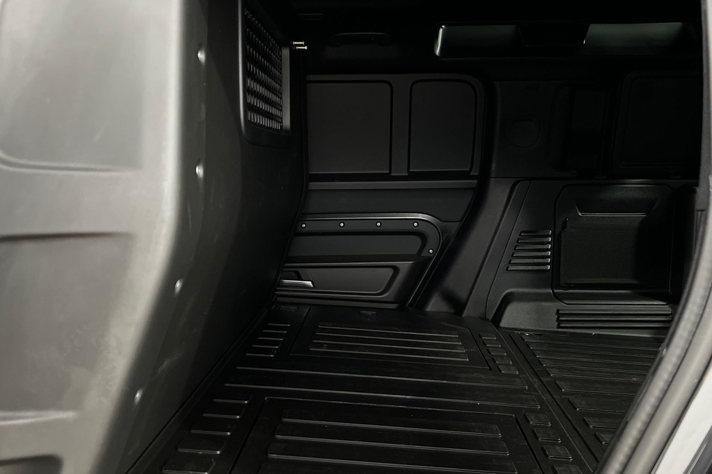 Land Rover Defender 110 D350 Hard Top X-dynamic Hse Grey #4