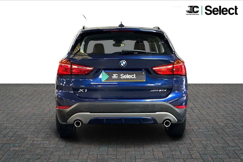 BMW X1 1.5 X1 Sdrive 18I Xline Black #14