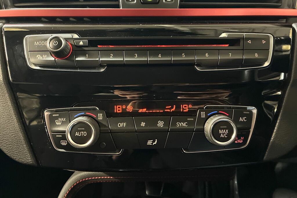 BMW X1 1.5 X1 Sdrive 18I Xline Black #18