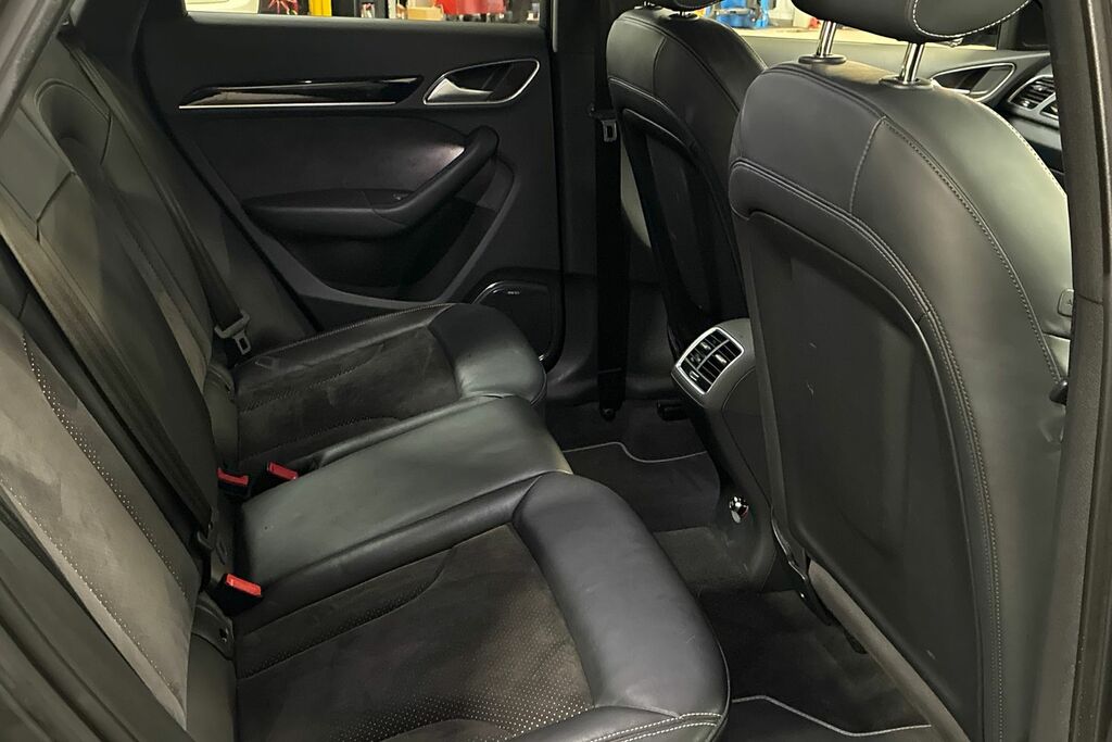 Audi Q3 Audi Estate Special Edition 1.4T Fsi Black Edition White #17