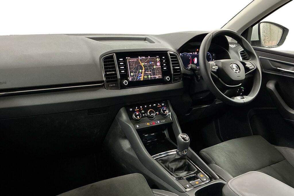 Skoda Karoq 1.5 Tsi Se L White #2