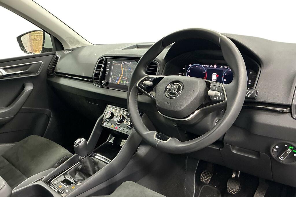 Skoda Karoq 1.5 Tsi Se L White #6