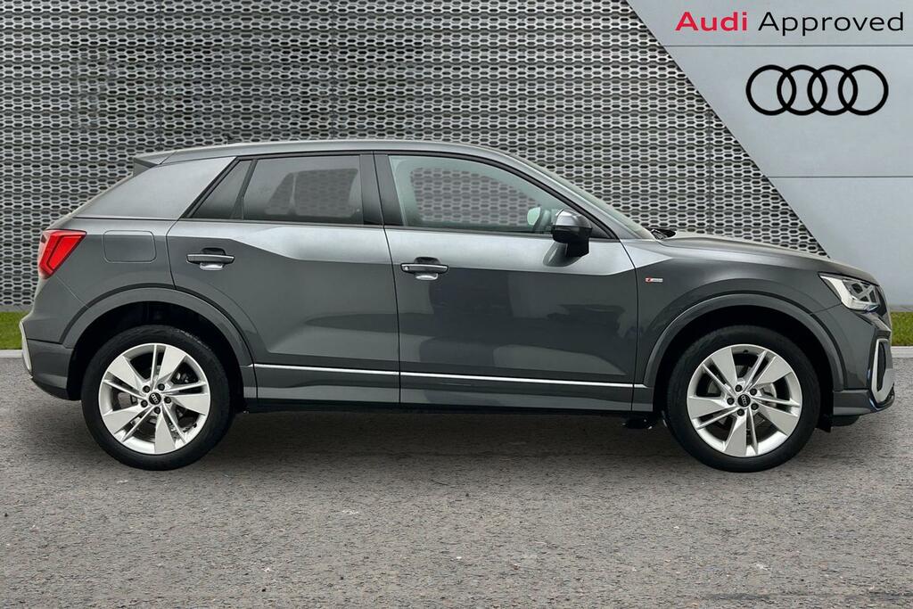 Audi Q2 35 Tfsi Sport S Tronic 2026 Grey #4