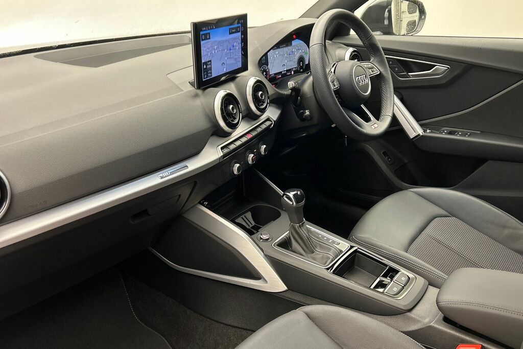 Audi Q2 35 Tfsi Sport S Tronic 2026 Grey #2