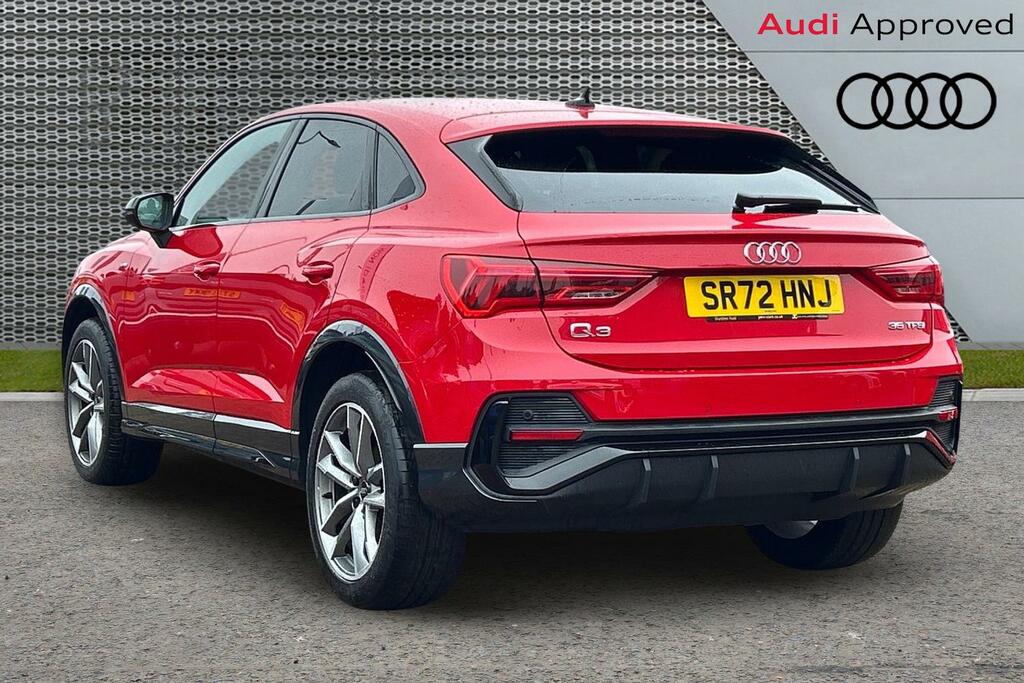 Audi Q3 Black Edition 35 Tfsi 150 Ps S Tronic Red #3