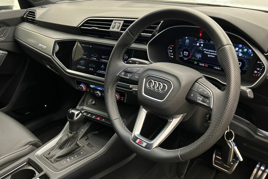 Audi Q3 S Line 35 Tfsi 150 Ps S Tronic White #6