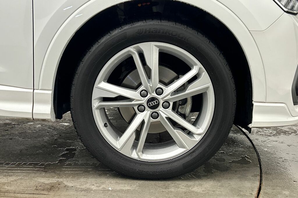 Audi Q3 S Line 35 Tfsi 150 Ps S Tronic White #5