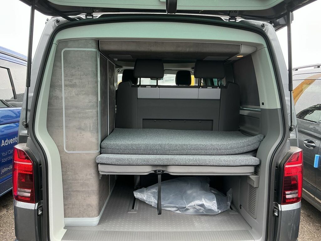 Volkswagen California Ocean Blue #11