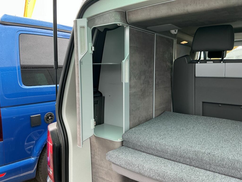 Volkswagen California Ocean Blue #27
