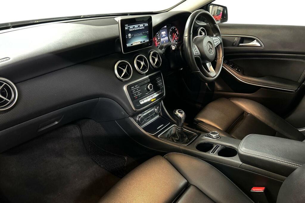 Mercedes-Benz A Class 1.5 A180d Se Euro 6 Ss Black #6