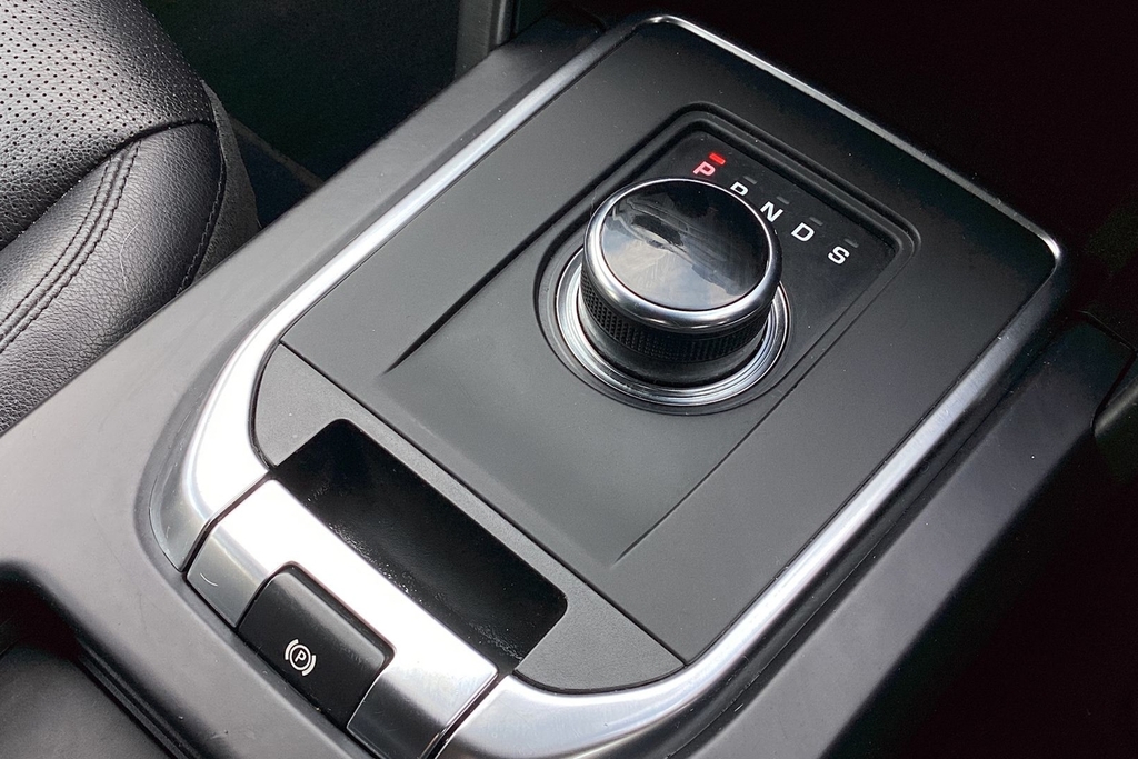 Land Rover Discovery Sport Se Tech Grey #13