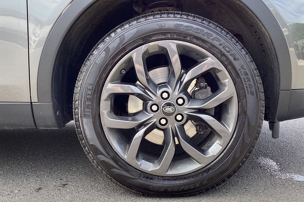 Land Rover Discovery Sport Se Tech Grey #8