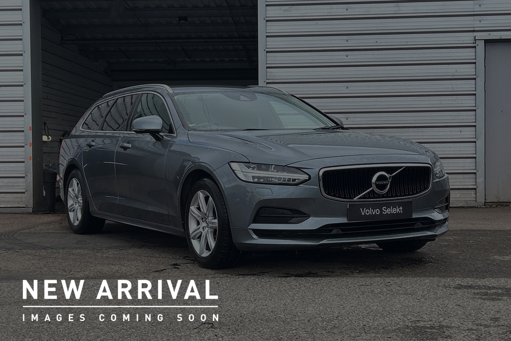 Volvo V90 D4 Momentum Grey