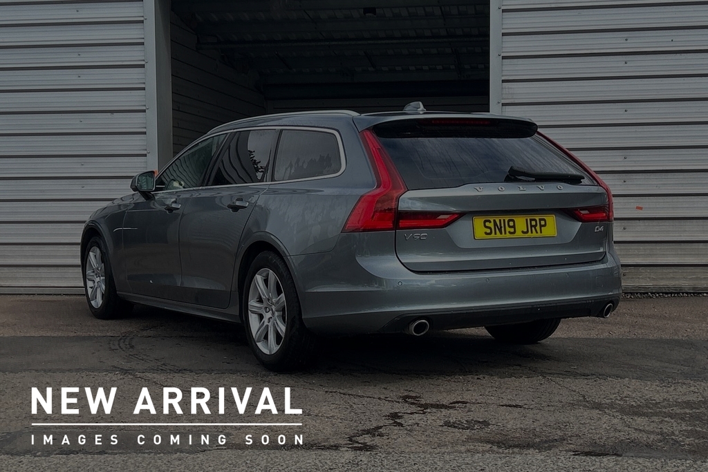 Volvo V90 D4 Momentum Grey #3