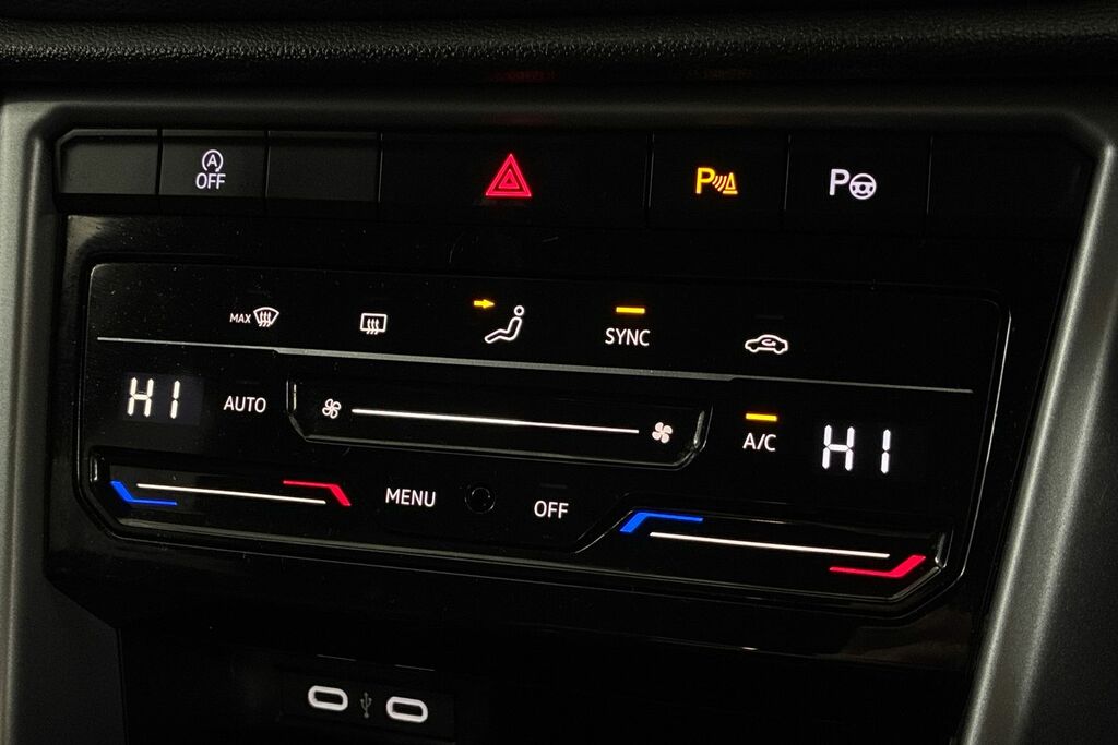Volkswagen T-Roc 1.5 Tsi R-line Black #17