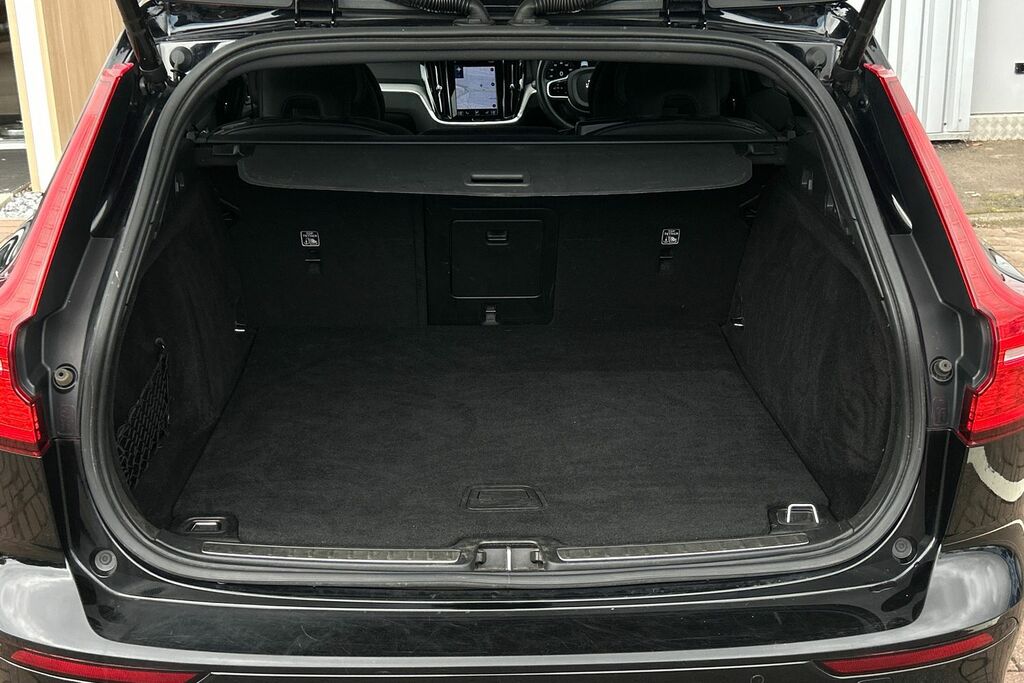 Volvo V60 Momentum, B3 Mild Hybrid Blue #8