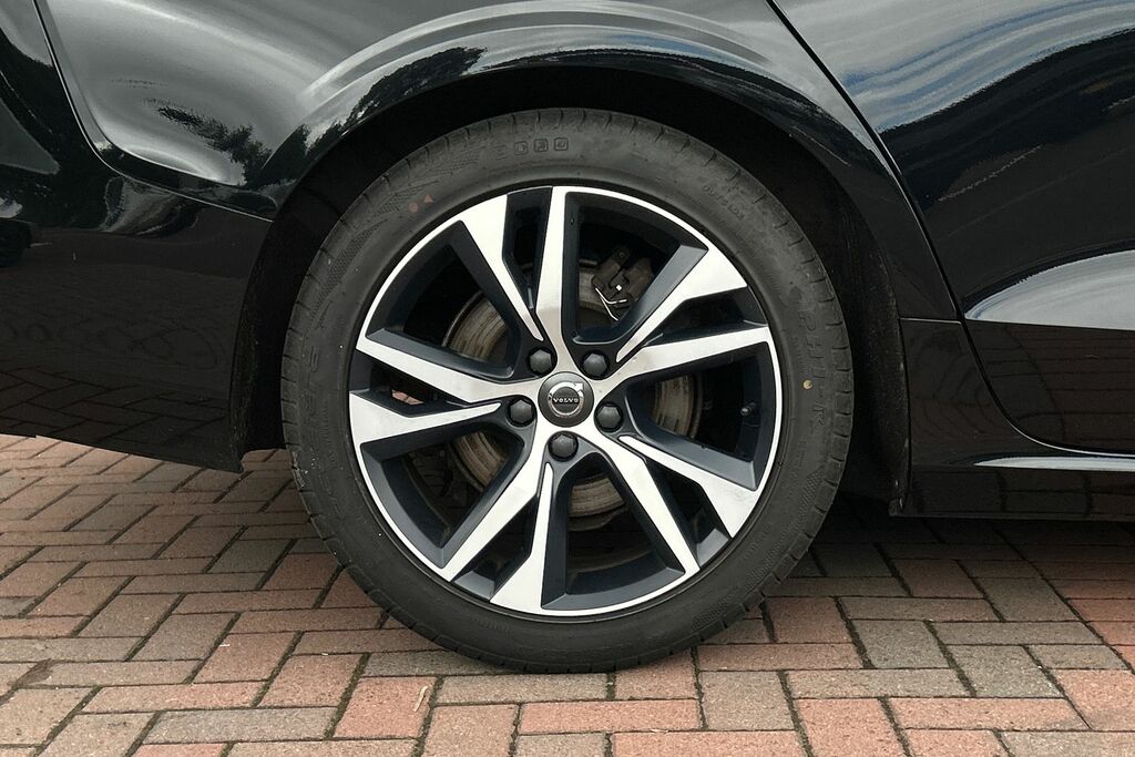 Volvo V60 R-design, B4 Mild Hybrid Black #5