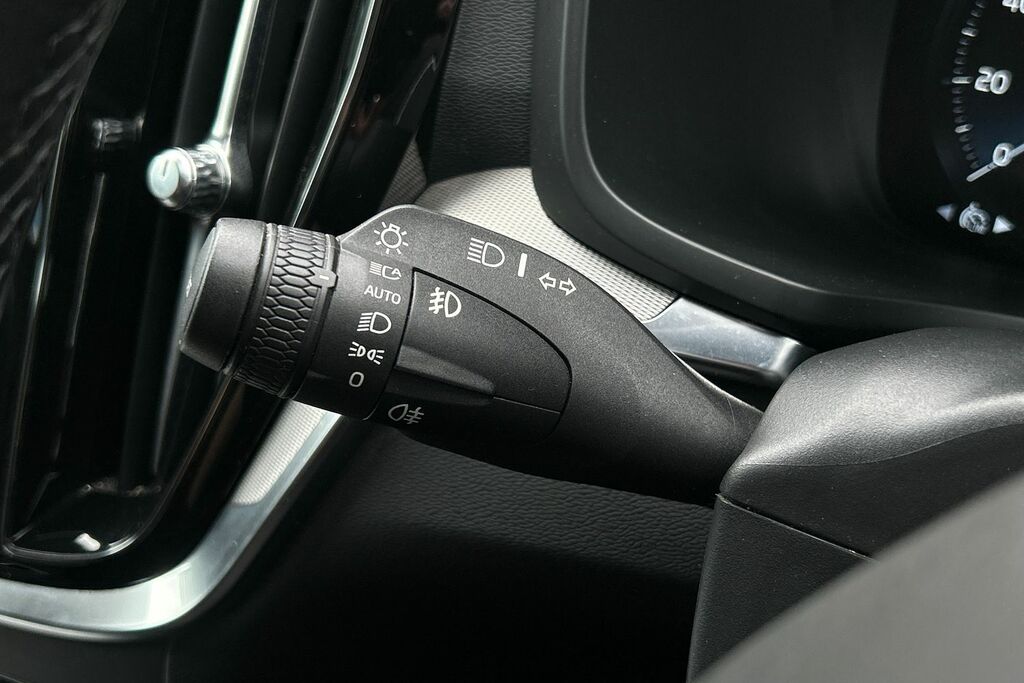 Volvo V60 Momentum, B3 Mild Hybrid Blue #27