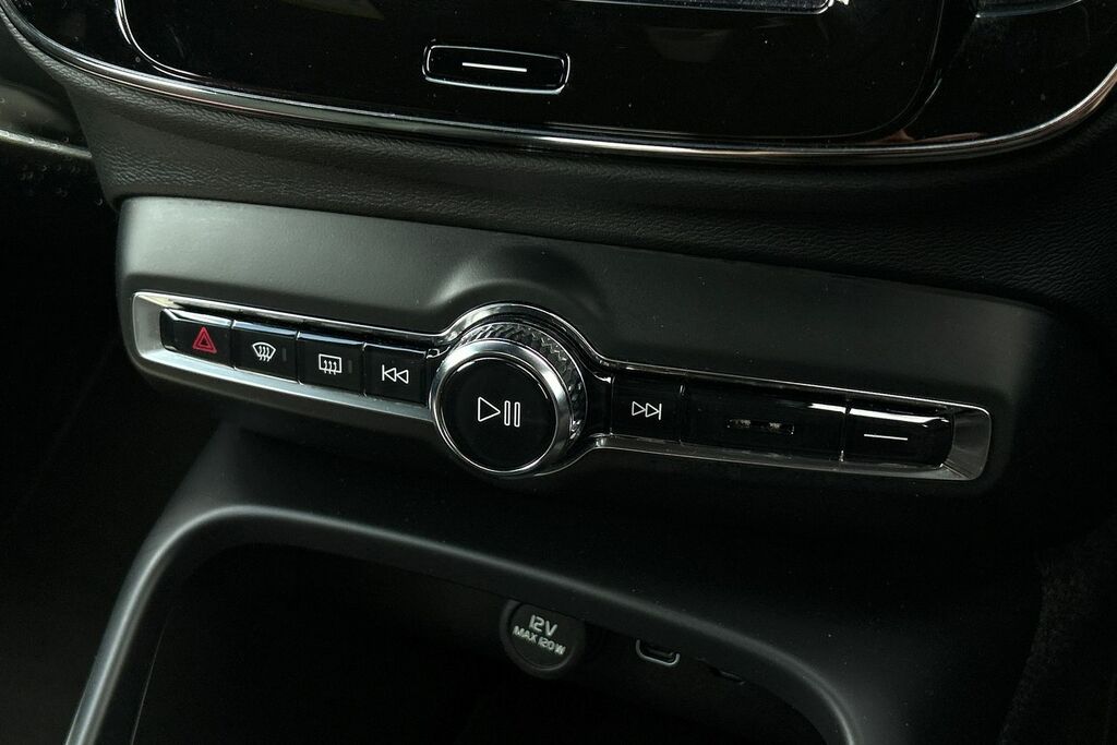 Volvo XC40 1.5 T5 Recharge Phev Inscription Blue #14