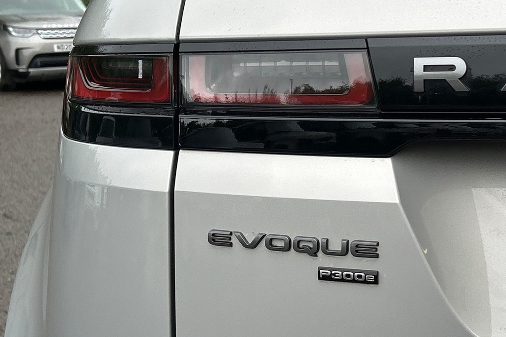 Land Rover Range Rover Evoque Suv 2.0 D200 Mhev R-dynamic Hse 4Wd Euro 6 S White #19