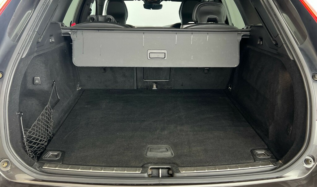 Volvo XC60 R-design, B4 Awd Mild Hybrid Grey #5