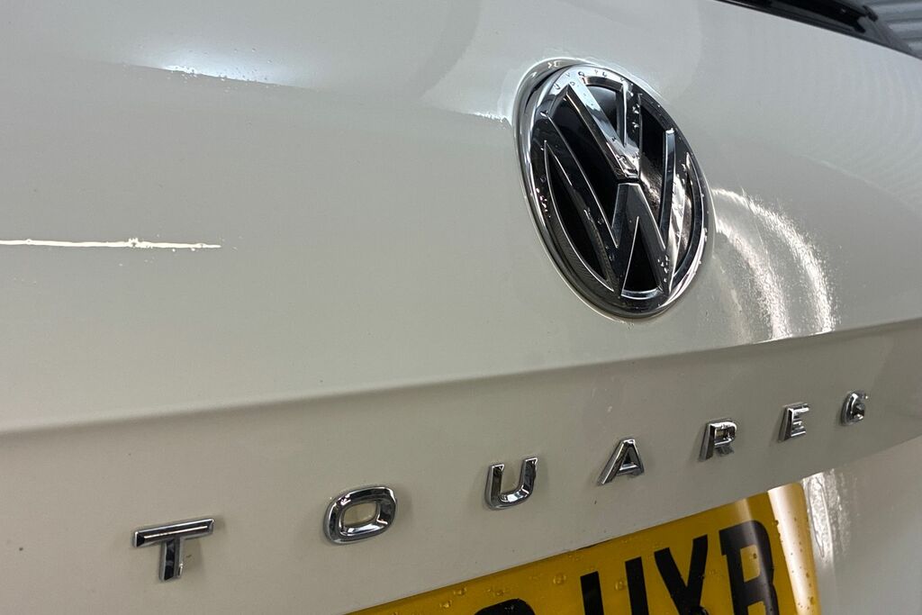 Volkswagen Touareg Sel White #20