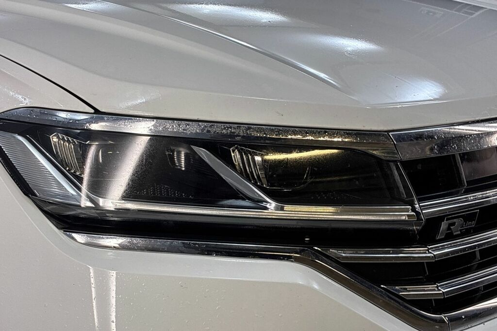 Volkswagen Touareg Sel White #18