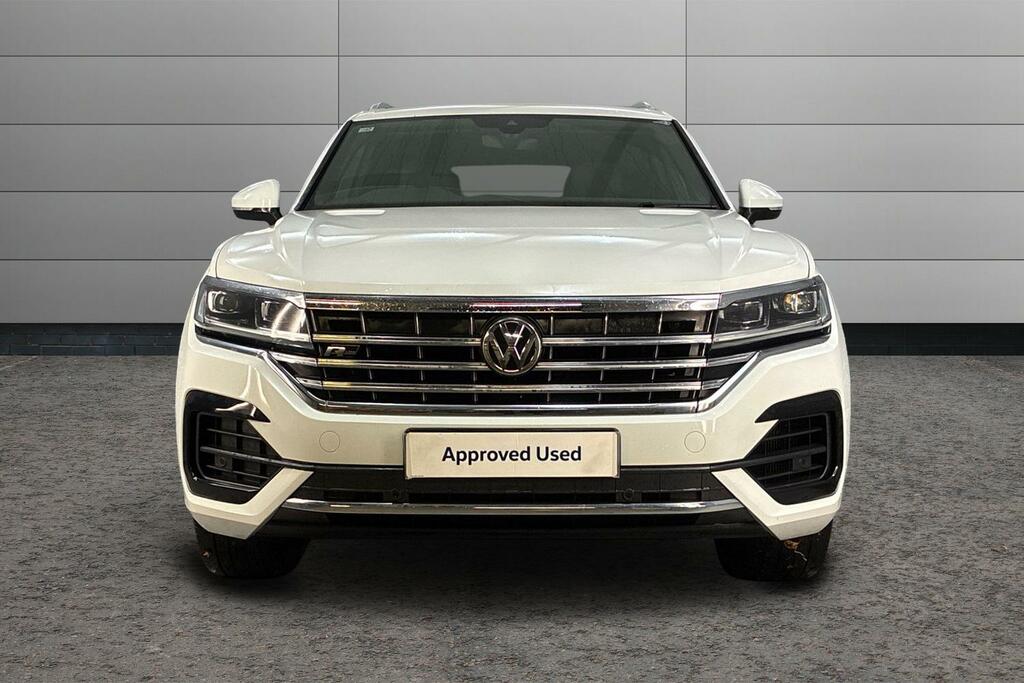 Volkswagen Touareg Sel White #8