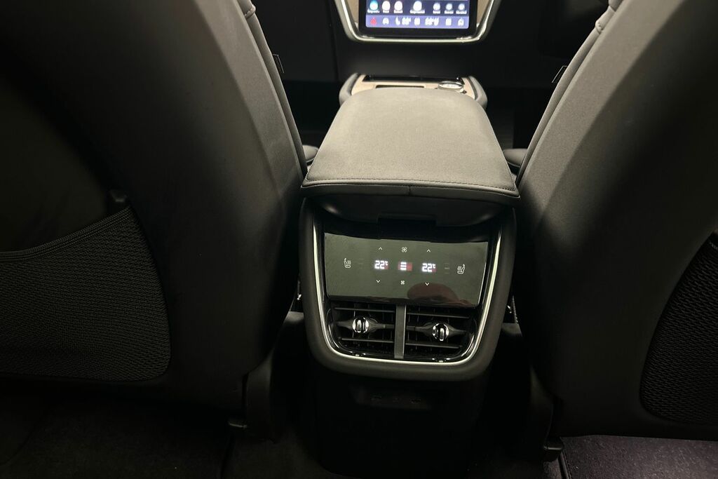 Volvo EX90 Ultra, Twin Motor Performance, 7 Seats White #28