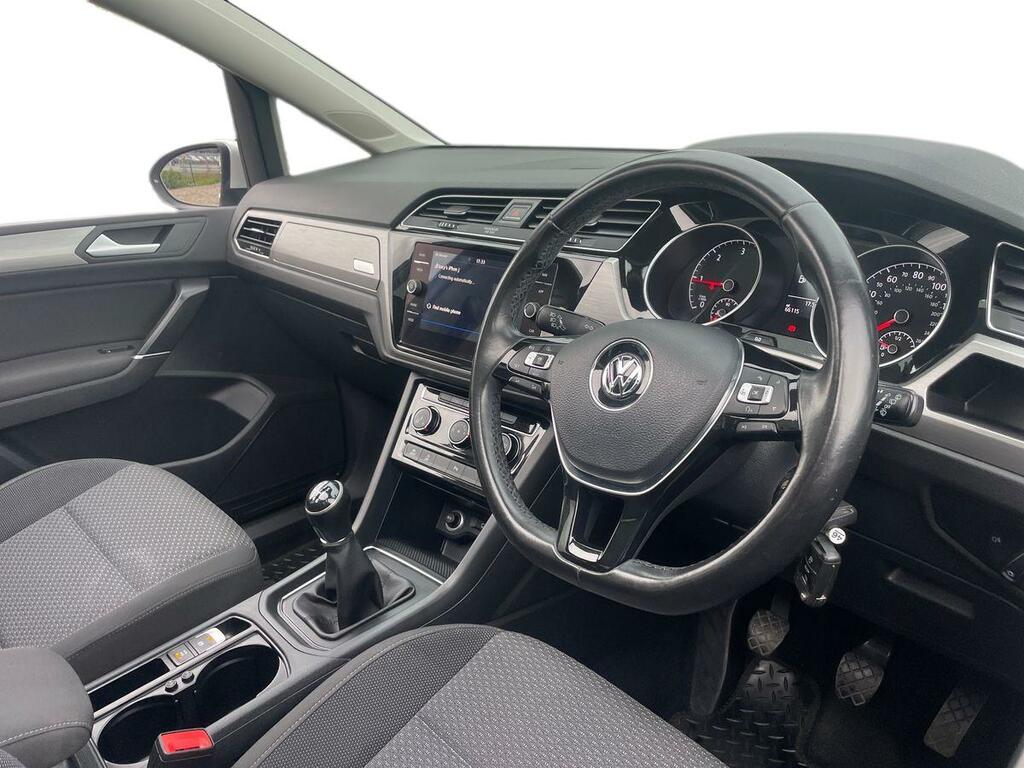 Volkswagen Touran 2.0 Tdi Se Family White #6