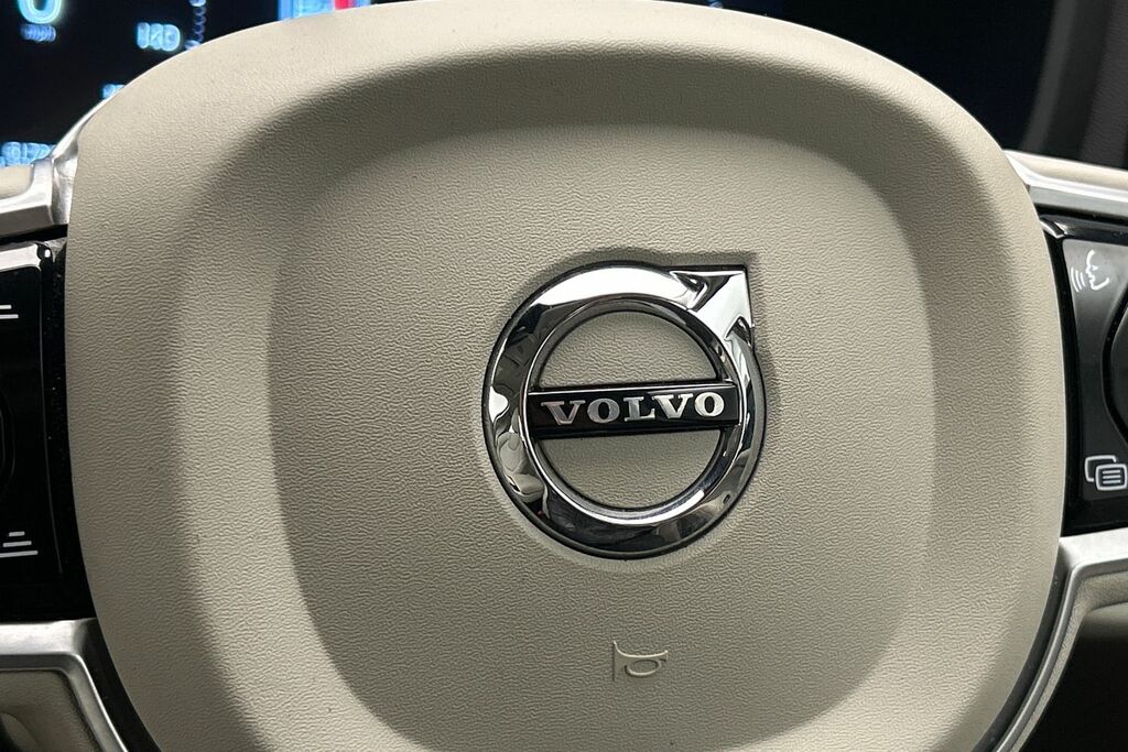 Volvo V60 D4 Inscription Pro Panoramic Sunroof Adapti Silver #24