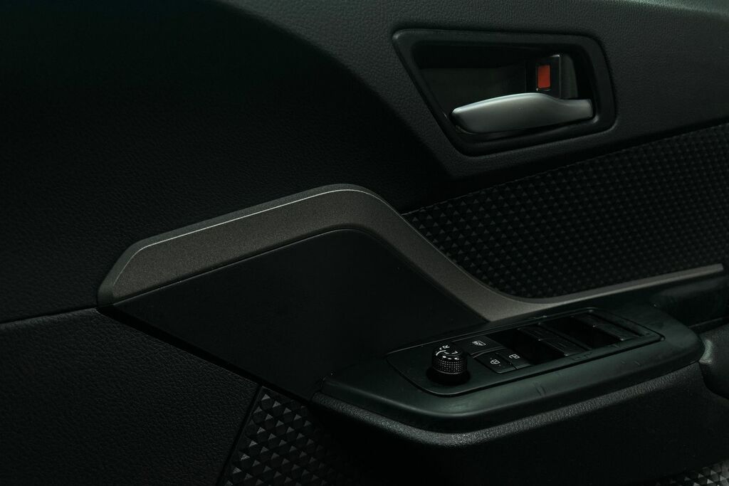 Toyota C-Hr 1.8 Hybrid Dynamic Cvt White #22