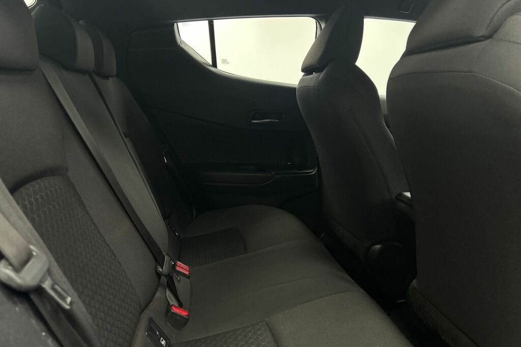 Toyota C-Hr 1.8 Hybrid Dynamic Cvt White #17