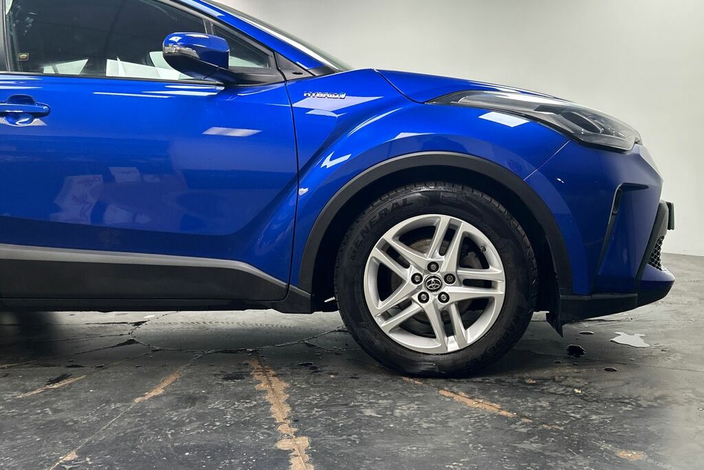 Toyota C-Hr 1.8 Hybrid Dynamic Cvt White #15
