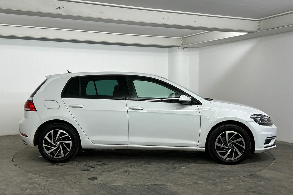 Volkswagen Golf 2020 Volkswagen Golf Match Edition 1.0 Tsi 115Ps Black #4